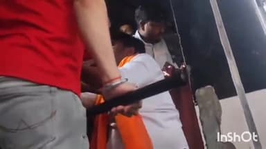 पलिया: पलिया कस्बे में बस के अंदर हुई मारपीट की खबर चलाने पर भाजपा नेता समेत गुर्गों ने पत्रकार को दी धमकी