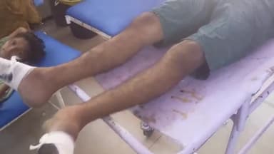 हाथरस: गांव ओढ़पुरा में एक युवक पेड़ से गिरकर हुआ गंभीर रूप से घायल, परिजनों ने जिला अस्पताल में कराया भर्ती