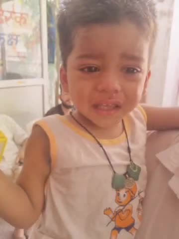 कानपुर: चमनगंज में संदिग्ध परिस्थितियों में घूमता मिला बच्चा, पुलिस ने जारी की सूचना pp