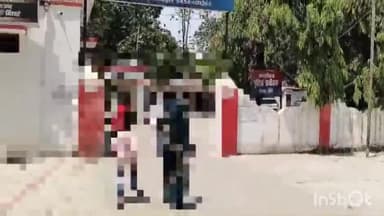 लखीमपुर: मैगलगंज में शिक्षामित्र के द्वारा छात्रा के साथ अश्लील हरकत करने के दर्ज मामले में परिजनों ने आरोपी कीगिरफ्तारी की मांग