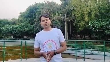 आज वक्त है हिंदुओ के ठेकेदारो से #लोकतंत्र_संविधान बचाने का योगी की नफरत वादी राजनीति का मुंहतोड़ जवाब देने का #बहुआयामी