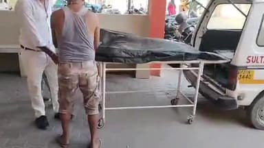 मुरादाबाद: मूंढापांडे थाना क्षेत्र में दोस्त की शादी में रुद्रपुर जा रहे बाइक सवार हुए हादसे का शिकार, दो की हुई मौत व एक हुआ घायल