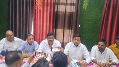 लखीमपुर: सीएम ममता बनर्जी के द्वारा कोर्ट के फैसले को न मानने को लेकर पंजाबी रसोई में BJP ओबीसी मोर्चा ने की प्रेस वार्ता