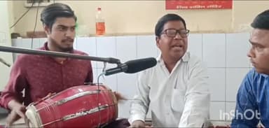 खगौल: दानापुर के टेंपो स्टैंड के पास में संगीत के माध्यम से लोगों को वोट देने के लिए किया जा रहा जागरूक