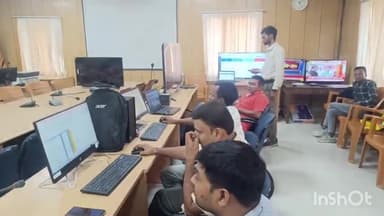 शिवहर: लोकसभा चुनाव को लेकर शिवहर समाहरणालय सभा कक्ष में स्थापित किया गया कंट्रोल रूम, जारी किया गया दूरभाष नंबर