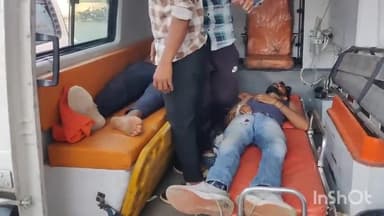 बैतूल: अटारी गांव के पास अज्ञात वाहन ने बाइक सवारों को मारी टक्कर दो लोग घायल दोनो को अस्पताल लाया