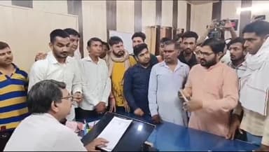 रावतसर: क्षेत्र में बढ़ते नशे को लेकर नागरिकों में रोष, एसडीएम को विरोध स्वरूप सौंपा   ज्ञापन