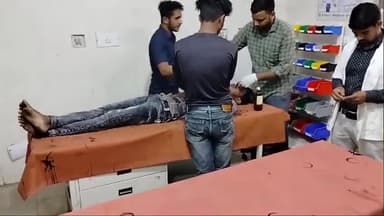 मऊ: बहादुरगंज के पास अनियंत्रित होकर पलटी मोटरसाइकिल,मोटरसाइकिल सवार 22 वर्षीय युवक हुआ गंभीर रूप से घायल।