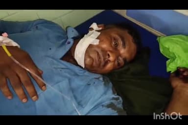 बरेली: कंजादासपुर निवासी आस मोहम्मद को ई रिक्शा टच होने पर रास्ते में घरकर पीटा हुए घायल जिला अस्पताल में किराया भर्ती