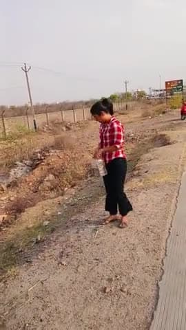 पेड़ो से एकत्रित किये गये बीजो का सदुपयोग 
वर्षा जल के सहयोग से यह होंगे अंकुरित -
नेशनल यूथ आवार्दी दिव्या जैन