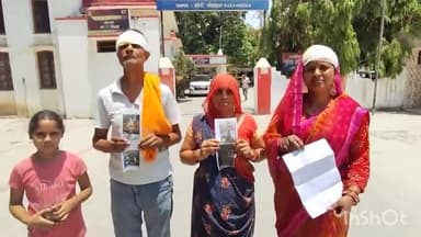 लखीमपुर: बाछेपारा गांव पुरानी रंजिश के चलते दबंगों ने अवैध तमंचा लहराते हुए घर में घुसकर महिला समेत पुरुष को पीटा