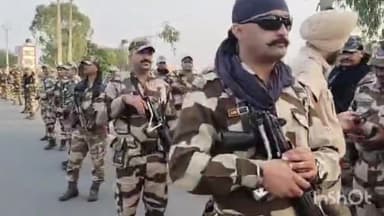 ਖਰੜ: ਚੋਣਾਂ ਨੂੰ ਲੈ ਕੇ ਲਗਾਤਾਰ ਪੰਜਾਬ ਸਰਕਾਰ ਤੇ ਐਕਸਾਈਜ਼ ਮਹਿਕਮੇ ਵੱਲੋਂ ਵਧਾਈ ਗਈ ਸਖਤੀ ਦੇ ਮੱਦੇ ਨਜ਼ਰ ਅੱਜ ਮੁੱਲਾਪੁਰ ਫਲਾਇੰਗ ਮਾਰਚ ਕਢਿਆ