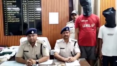 नौबतपुर: पुलिस ने गुप्त सुचना के आधार पर वाहन जांच के क्रम में एक लाख की ईनामी बदमाश को चिरौरा गांव के पास से गिरफ्तार किया