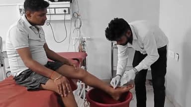 आरा: हाउसिंग के समीप बाइक लेकर गिरने से जवान घायल आरा सदर अस्पताल में कराया गया भर्ती