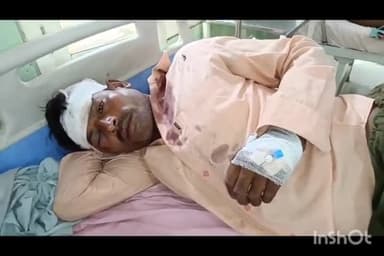 बरेली: थाना भमोरा क्षेत्र द्विवचरा में मामूली कहासुनी होने पर दबंगों ने व्यक्ति को जमकर पीटा जिला अस्पताल में कराया,भर्ती