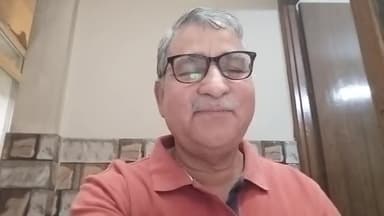 धनवान बनने के लिए उद्योग, पुण्य प्राप्ति हेतु जप, शांति के लिए मौन और निर्भय होने के लिए जागृत होना श्रेयस्कर है