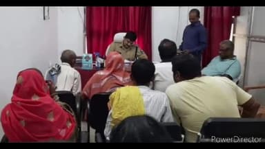 सिंघिया: समस्तीपुर पुलिस उपाध्यक्ष यातायात  के जन शिकायत सुनवाई में सिंघिया प्रखंड क्षेत्र से पहुंचे फरियादी