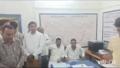 आरोन: आरोन में बैंक से निकली एक व्यापारी से पिस्तौल लड़कर दिनदहाड़े लूट का किया प्रयास व्यापारियों ने थाना में दिया ज्ञापन