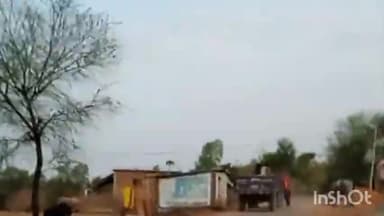 ब्यौहारी: ब्यौहारी के बरकछ गांव में हो रहा रेत का अवैध उत्खनन कर परिवहन वीडियो आया सामने खनिज विभाग नहीं कर रहा कार्रवाई