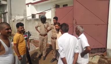 लखीमपुर: एलआरपी चौकी क्षेत्र के छाऊछ गांव में दो घरों को चोरों ने बनाया निशाना, लाखों रुपए के जेवर व नकदी हुई चोरी