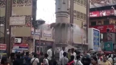 गर्मी से राहत के लिए नगर निगम ने लगवाया स्प्रिंकलर