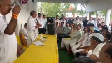 नलखेड़ा: लोकसभा चुनाव की सुसनेर विधानसभा की मतगणना हेतु ढोलाखेड़ी में पूर्व सीएम दिग्विजयसिंह ने ली कांग्रेस कार्यकर्ताओं की बैठक