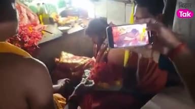 काराकाट के ताराचंद मंदिर पहुंचे पवन सिंह, जलाई पांच दिवसीय अखंड ज्योति। मतगणना के बाद पूर्णाहुति करेंगे पवन,