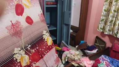 हज़ारीबाग: चानो में एक बंद घर से 2.5 लाख रूपए की नगदी के साथ आठ लाख रूपए के जेवरात की हुई चोरी