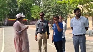 गाज़ीपुर: 4 जून को जंगीपुर मंडी में होने वाले मतगणना को लेकर जिला निर्वाचन अधिकारी आर्यका अखौरी ने व्यवस्था का लिया जायजा
