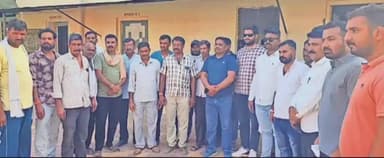 मेड़ता: डाबरियानी ग्राम में चोरी करने पर ग्रामीणों ने एक युवक को पकड़कर पुलिस को किया सुपुर्द