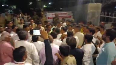 हाथरस: हाथरस लोकसभा सीट से भाजपा प्रत्याशी अनूप बाल्मीकि ने 'इंडिया' गठबंधन प्रत्याशी को 2,47,318 वोटों से हराया