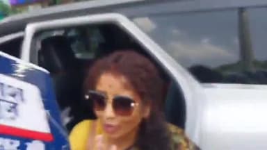 कांके: रांची एयरपोर्ट से सीएम चंपई सोरेन और कल्पना सोरेन हुए दिल्ली रवाना, इंडिया गठबंधन की बैठक में होंगे शामिल