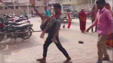 चनपटिया: बेतिया: पोखरिया गांव में बाइक सवार अनियंत्रित होकर गिरा जीएमसीएच में कराया गया भर्ती