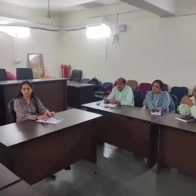 आगामी राष्ट्रीय लोक अदालत की तैयारियों के क्रम सभी बेंक और वित्तीय संस्थाओं के साथ बैठक आयोजित की गई