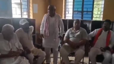 बेगूसराय: बेगूसराय लोक सभा सीट में हुए एनडीए गठबंधन के उम्मीदवार की जीत के बाद अधिकारी की बैठक आयोजित