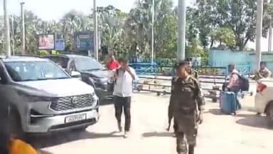 कांके: बिरसा मुंडा एयरपोर्ट से आजसू सुप्रीमो सुदेश महतो दिल्ली हुए रवाना, एनडीए की बैठक में होंगे शामिल