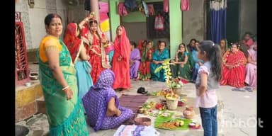 सुपौल: सुपौल में महिलाओं ने पति की लंबी उम्र की कामना के लिए की वट सावित्री पूजा