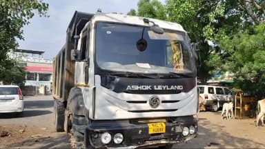 खरगौन: जिले के दौड़वा में मुरूम का अवैध परिवहन करते डम्पर जब्त