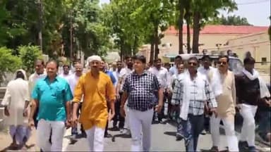 हरदोई: कलेक्ट्रेट में राष्ट्रीय पंचायती राज ग्राम प्रधान संगठन द्वारा CM को सम्बोधित आठ सूत्रीय ज्ञापन सिटी मजिस्ट्रेट को सौंपा