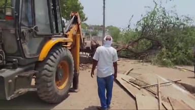 खरगौन: खरगोन शहर के बिस्टान रोड पर अतिक्रमण के 6 मकानों पर नगर पालिका ने चलाई जेसीबी