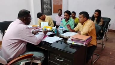 सेन्हा: जलछाजन के माध्यम से विकास कार्य को गति प्रदान होगा,सेन्हा प्रखंड विकास पदाधिकारी संग्राम मुर्मू।