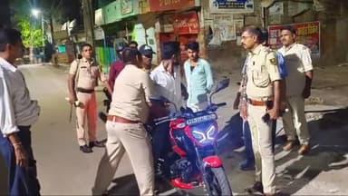 डेहरी: स्पेशल ड्राइव के दौरान डेहरी सहित विभिन्न इलाके से पुलिस ने वसूला 674000 का जुर्माना,फ़रार 7 आरोपी भी गिरफ्तार