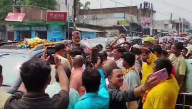 कस्बा: पटना जाने के क्रम में पूर्णिया के नव निर्वाचित सांसद पप्पू यादव का कसबा, गढ़बनैली में गर्मजोशी के साथ हुआ स्वागत