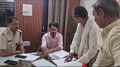 नौबतपुर: नौबतपुर थाना परिस र्मे जमीन संबंधित विवादो के निपटारे को लेकर लगा जनता दरबार