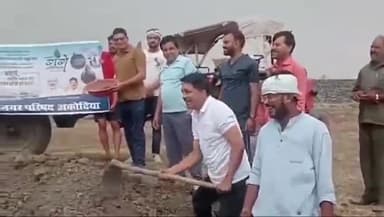 गुलाना: अकोदिया में बड़े तालाब के किनारे पूजन कर किया गया साफ-सफाई और गहरीकरण का कार्य प्रारम्भ