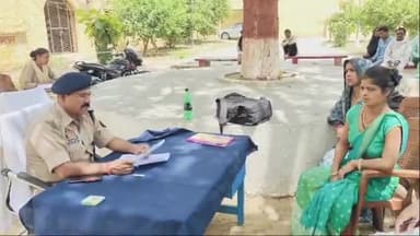 हरदोई: एसपी ने थाना सांडी में आयोजित समाधान दिवस में फरियादियों की शिकायतों को सुना और निस्तारण के दिये निर्देश