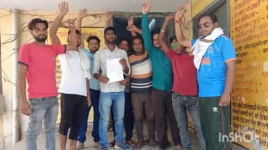 जलालाबाद: गांव पुरेना में आंधी से बिजली के पोल व तार टूटने के बाद अभी तक नहीं मिली बिजली की सप्लाई ग्रामीणों ने दिया ज्ञापन