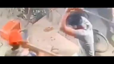 सरधना: दुकानदार पर दबंगों ने किया जानलेवा हमला गंभीर घायल दुकानदार को जिला अस्पताल किया रेफर बिनोली रोड का मामला