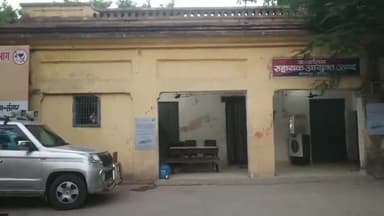 उदवंत नगर: बामपाली से पिकप पर लदा भारी मात्रा में अंग्रेजी शराब पुलिस ने जब्त किया