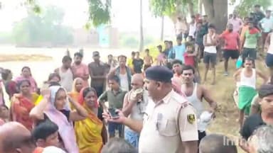 हिलसा: हिलसा नगर परिषद अर्जुन टोला वार्ड संख्या 4 में खुदाई के दौरान निकाला प्राचीन भगवान विष्णु की प्रतिमा ग्रामवासी प्रतिमा स